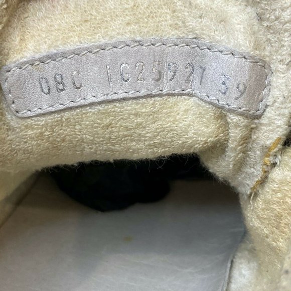 CHANEL 08C Suede Logo CC Low-Top Sneakers - Picture 7 of 12